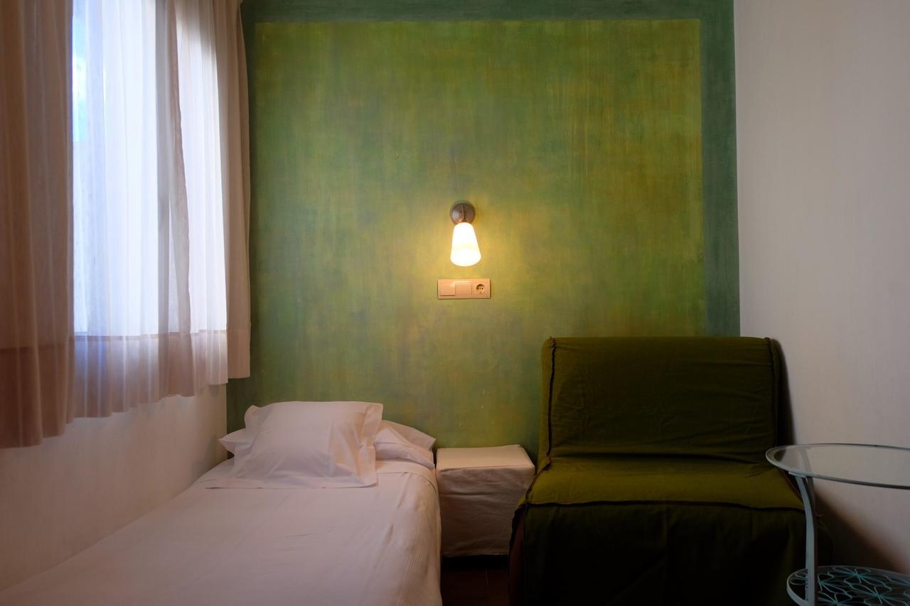 Hotel Carmen Roses Ngoại thất bức ảnh