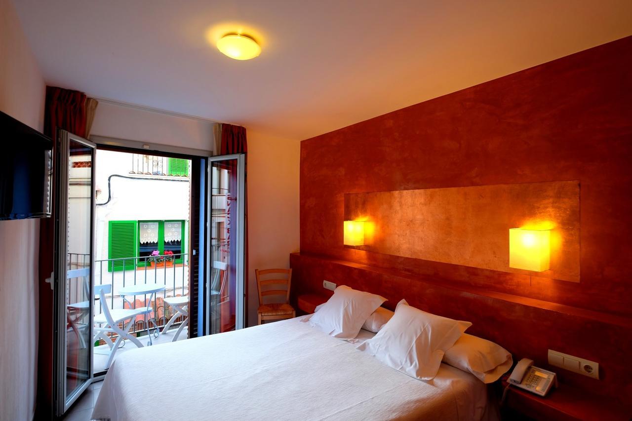 Hotel Carmen Roses Ngoại thất bức ảnh