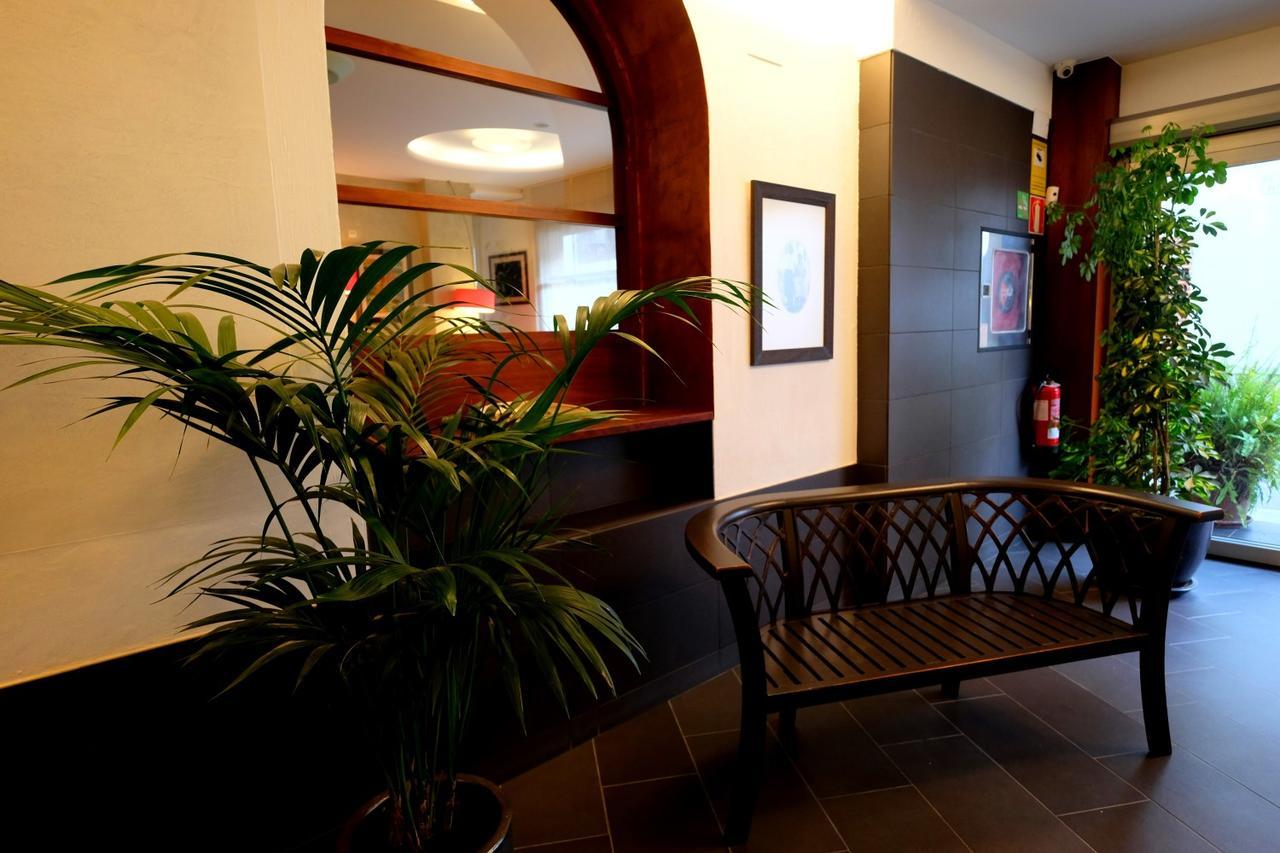 Hotel Carmen Roses Ngoại thất bức ảnh