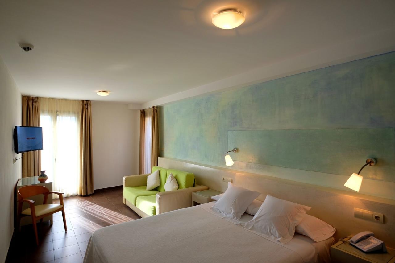 Hotel Carmen Roses Ngoại thất bức ảnh