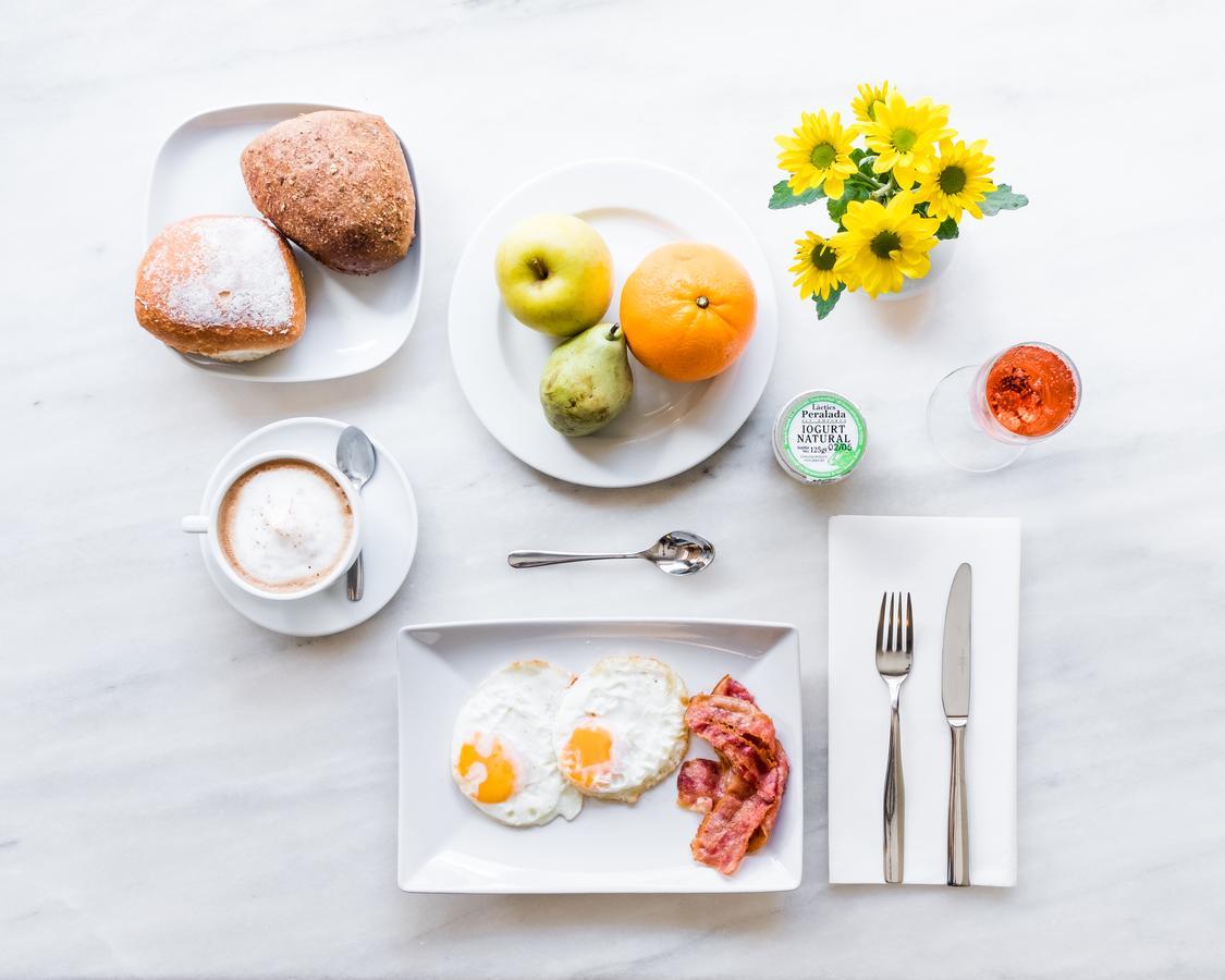 Hotel Carmen Roses Ngoại thất bức ảnh